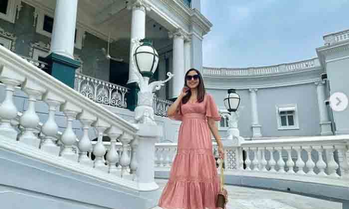 Telugu Ritu Verma, Shared Hot-Movie