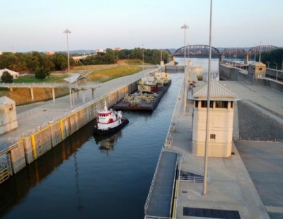  River Barges Break Loose On Ohio River In Us-TeluguStop.com