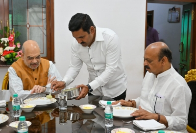  Shah Visits Yediyurappa's House For Breakfast, Sends Out Message To Party Leader-TeluguStop.com