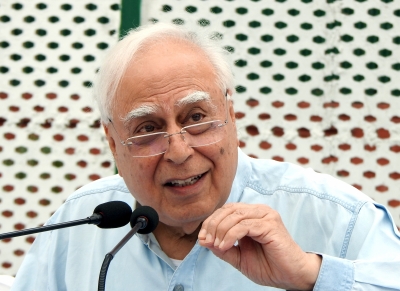  Sibal's Ambitious Plan To Bring Opposition On One Platform-TeluguStop.com