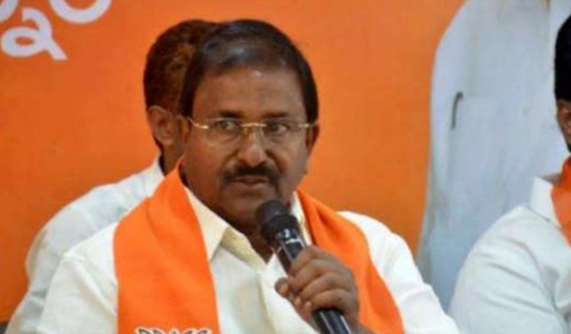  Somuveerraju's Reaction On Pawan's Comments..!-TeluguStop.com