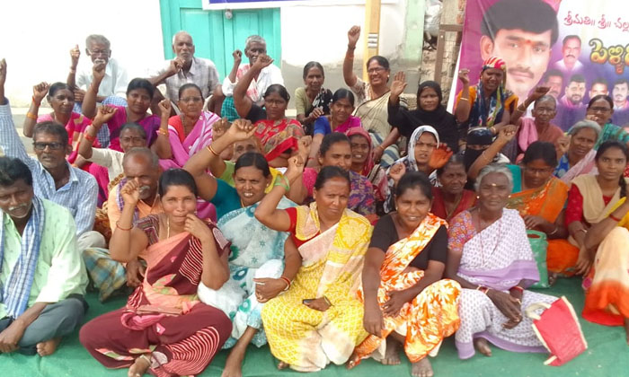  Dharna For Housing Sites For The Poor In Suryapet , Suryapet, Housing Sites , Dh-TeluguStop.com