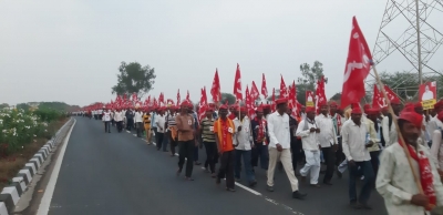  Top Aiks Leader Dropped From Maha Govt Panel On Farmers' Demands-TeluguStop.com