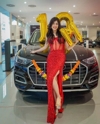 'uri' Actress Riva Arora Crosses 10 Mn Insta Followers; Mom Gifts Audi Q3 'uri' Actress Riva Arora Crosses 10 Mn Insta Followers; Mom Gifts Audi Q3-TeluguStop.com