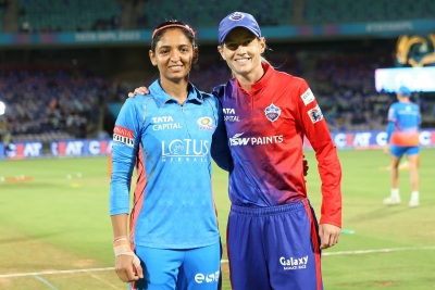  Wpl 2023: Delhi Capitals Win Toss, Elect To Bowl First Against Mumbai Indians-TeluguStop.com