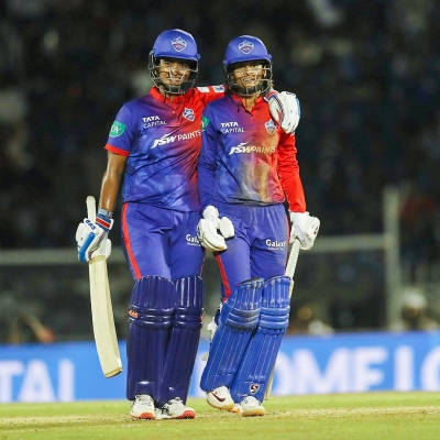  Wpl 2023 Final: Radha-shikha's Last-wicket Heroics Help Delhi Capitals Post 131/-TeluguStop.com
