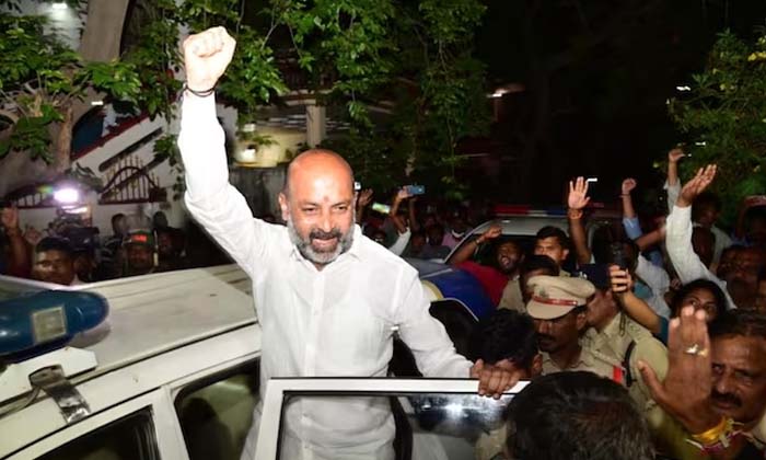 Telugu Tspsc, Paper Leakeage, Bandi Sanjay-Telugu Political News Telugu Tspsc, Paper Leakeage, Bandi Sanjay-Telugu Political News