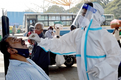  100 Plus Fresh Covid Cases Reported In B'luru-TeluguStop.com