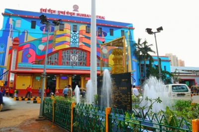  94-year-old Loco, 'little Red Horse' Dazzles At Western Railway's Revamped Herit-TeluguStop.com