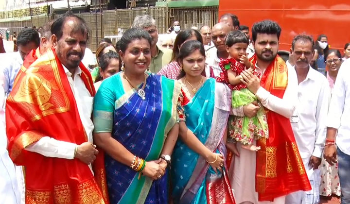  Ap Tourism Minister Rk Roja Visited Tirumala , Ap Tourism Minister , Rk Roja , T-TeluguStop.com