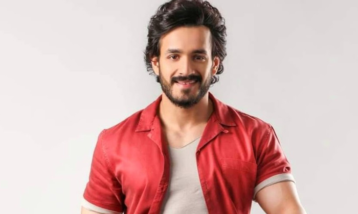  Akkineni Akhil Back To Back Disaster Movies-TeluguStop.com