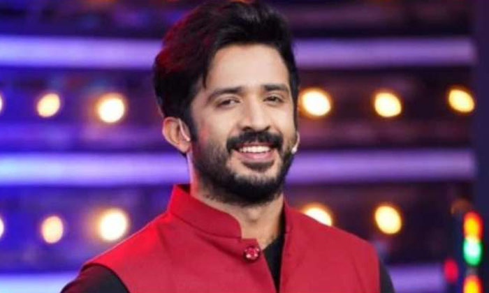 Anchor Ravi : యాంకర్ రవికి ఘోర అవమానం.. గంగిరెద్దోనిలా ఉన్నావంటూ