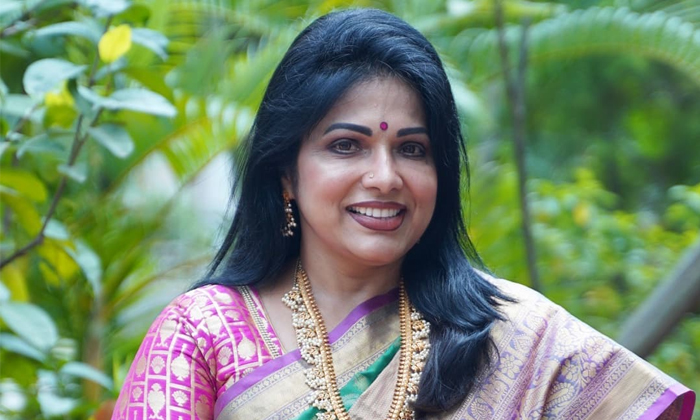 Telugu Anasuya, Anchor Suma, Anchors, Haritha, Navya Swamy, Rashmi, Serial Artis Telugu Anasuya, Anchor Suma, Anchors, Haritha, Navya Swamy, Rashmi, Serial Artis