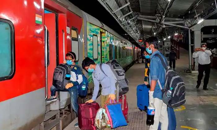  Do Train Passengers Know This? These Are The Rules To Book The Entire Coach ,tra-TeluguStop.com