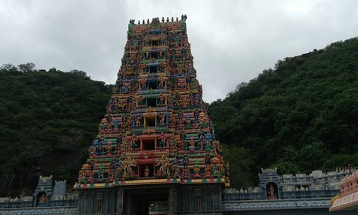  Festival Of Durga Malleswara Swamy In Krishna River.. When ,durga Malleswara Sw-TeluguStop.com