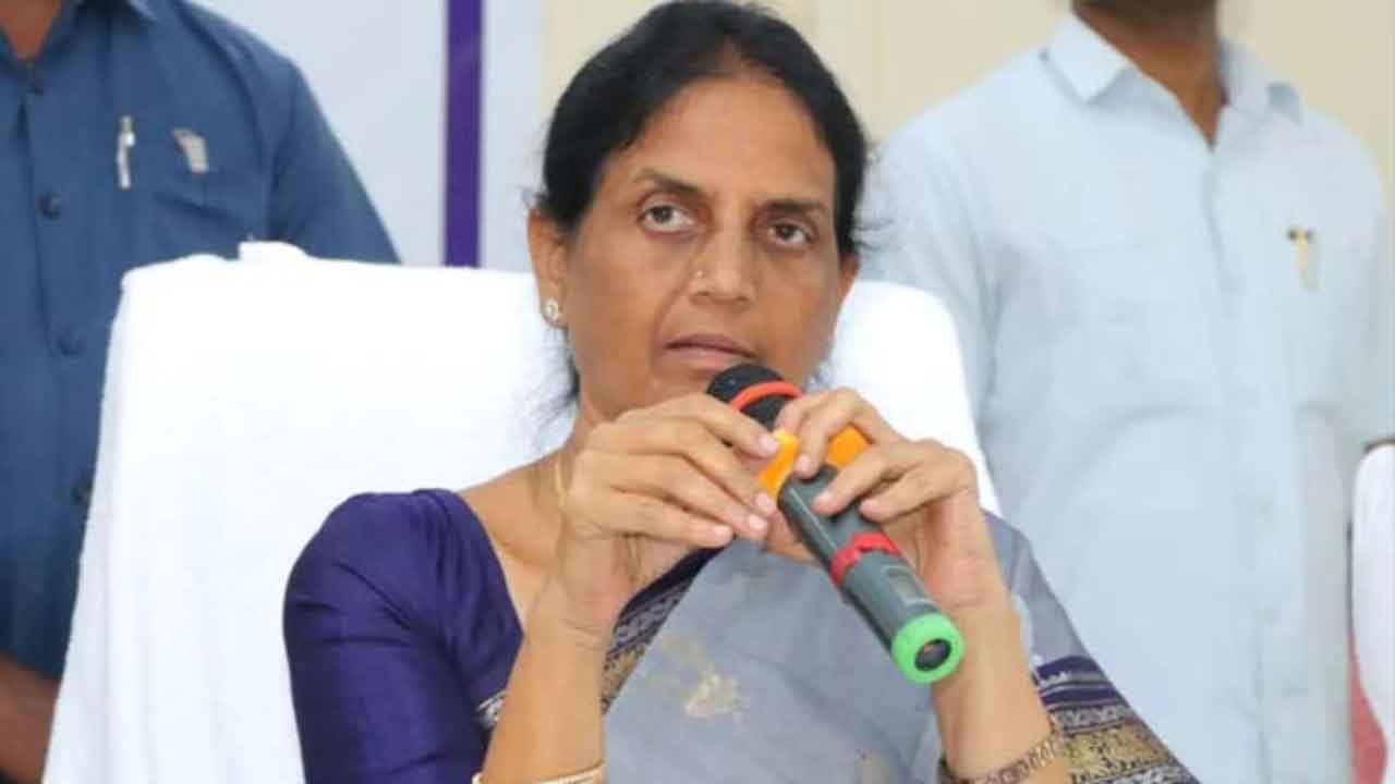 Stringent Action Against Bandi Sanjay : Minister Sabitha Stringent Action Against Bandi Sanjay : Minister Sabitha-TeluguStop.com