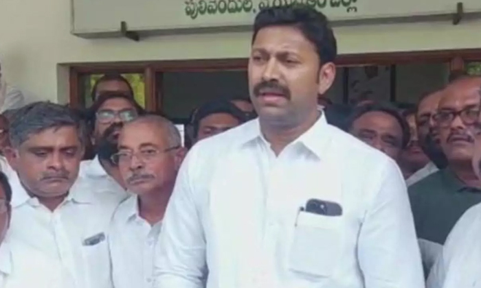  మరోసారి అవినాష్ రెడ్డికి Cbi నో�-TeluguStop.com