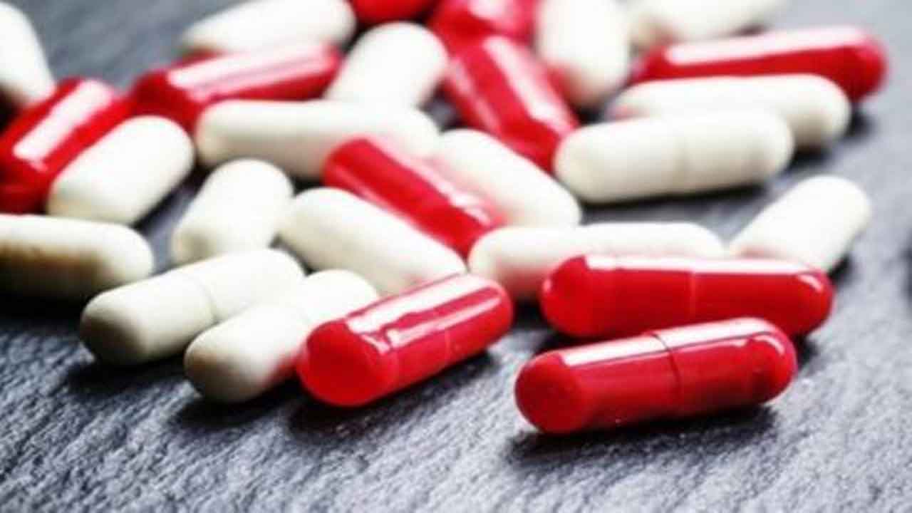 Ap Pharma Firm Director Arrested For Smuggling Medicines Ap Pharma Firm Director Arrested For Smuggling Medicines-TeluguStop.com