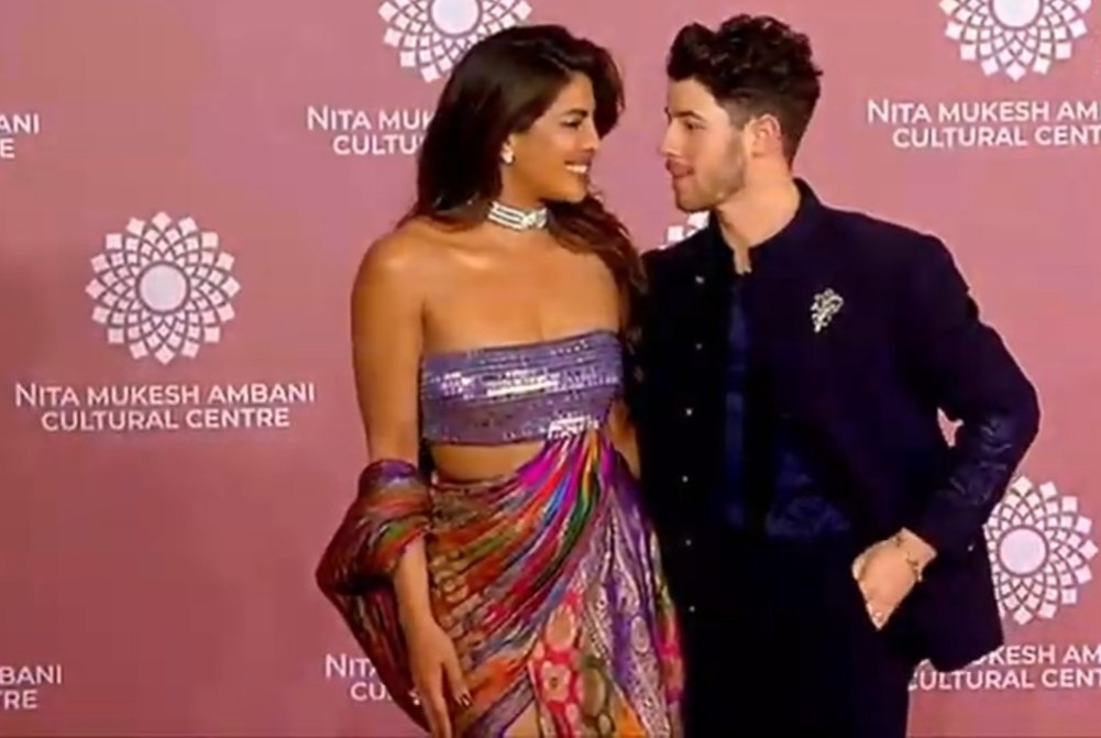  Nick Jonas Set To Perform In Mumbai With Brothers As Suggested By Priyanka!-TeluguStop.com