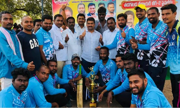  Thadagonda Team Won In Cricket Tournament,thadagonda ,district Level Cricket Tou-TeluguStop.com