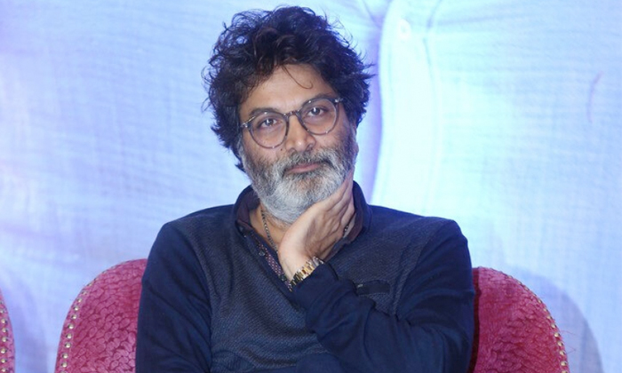  Trivikram Srinivas Affairs With Heroines Samantha Samyuktha Paravthi Melton Poo-TeluguStop.com