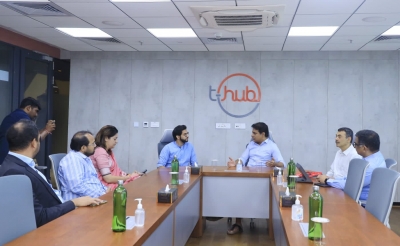  Aaditya Thackeray Visits T-hub, Meets Ktr-TeluguStop.com