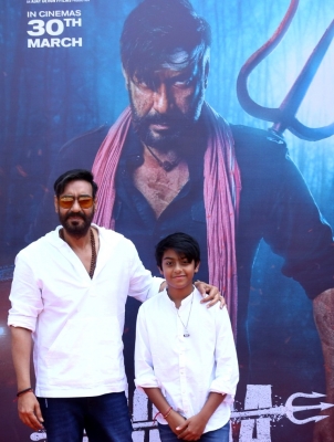  Ajay Celebrates B'day With Special Screening Of 'bholaa' For The Underprivileged-TeluguStop.com