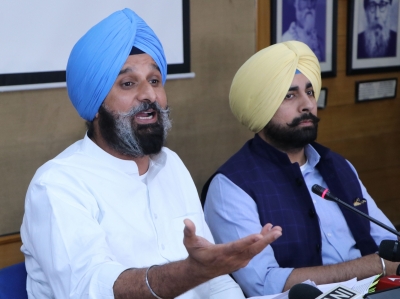  Akali Dal Exposes Rs 200-crore Liquor Scam In Punjab-TeluguStop.com