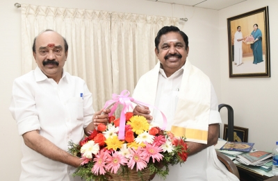  Ammk Tiruchy District Secretary Joins Aiadmk-TeluguStop.com