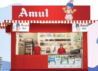  Amul Hikes Milk Price By Rs 2/ltr In Gujarat-TeluguStop.com