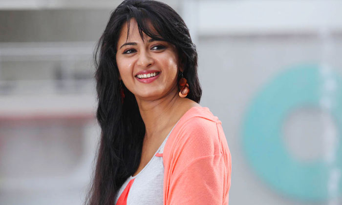  Why Anushka Not Doing Films In Film Industry , Anushka , Baahubali , Prabhas ,-TeluguStop.com