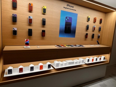  Apple Previews Delhi Saket Store, Tim Cook To Greet 1st Customers On Thursday-TeluguStop.com