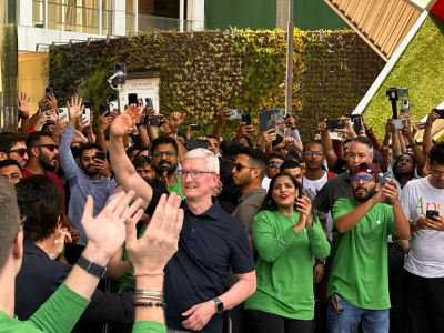  Cook Left Amused After Seeing 1984 Mac Computer At Mumbai Retail Store-TeluguStop.com