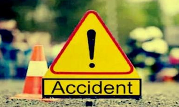Fatal Accident In Sri Lanka Nri Woman Killed, Daughter Injured, Australian Woman Fatal Accident In Sri Lanka Nri Woman Killed, Daughter Injured, Australian Woman-TeluguStop.com