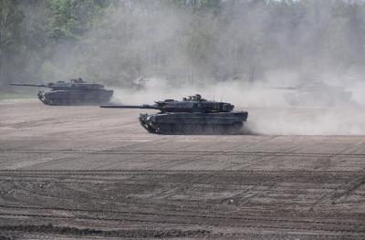  Denmark, Netherlands To Donate Leopard 2 Tanks To Ukraine-TeluguStop.com