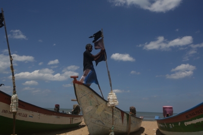  Eleven Tn Fishermen Arrested By Sri Lankan Coast Guard, Return-TeluguStop.com