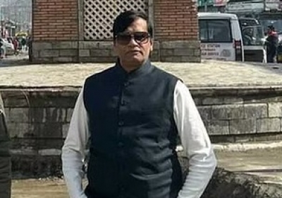  Fake Pmo Official Arrested In J&k To Be Brought To Gujarat-TeluguStop.com