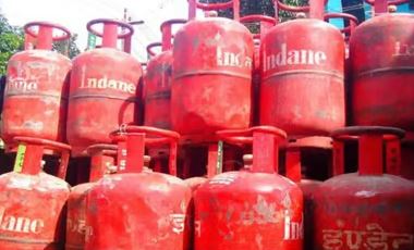 Commercial Gas Cylinder Price Reduction... Effective From Today.. Commercial Gas Cylinder Price Reduction... Effective From Today..-TeluguStop.com