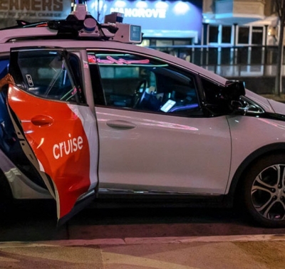  Gm's Self-driving Car Crashes Into Bus, Automaker Recalls 300 Robotaxis-TeluguStop.com