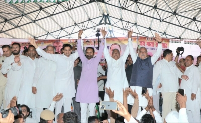 Hooda Promises Ops If Congress Voted To Power In Haryana Hooda Promises Ops If Congress Voted To Power In Haryana-TeluguStop.com