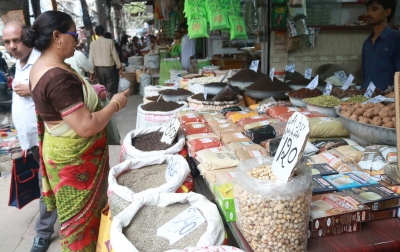  India's Wholesale Inflation Falls To 1.34%, Deflation In Manufactured Products S-TeluguStop.com