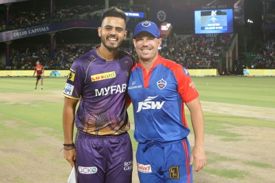  Ipl 2023: Delhi Capitals Win Toss, Opt To Bowl First Against Kolkata Knight Ride-TeluguStop.com