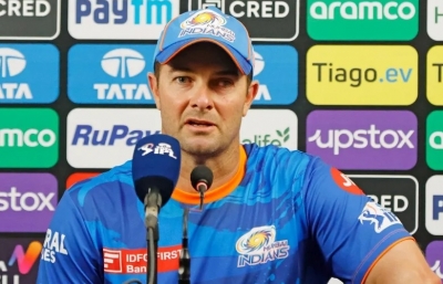  Ipl 2023: Let The Match Slip Towards The End Of Our Bowling, Admits Mi Head Coac-TeluguStop.com