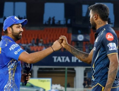  Ipl 2023: Mumbai Indians Win Toss, Opt To Field First Vs Gujarat Giants-TeluguStop.com