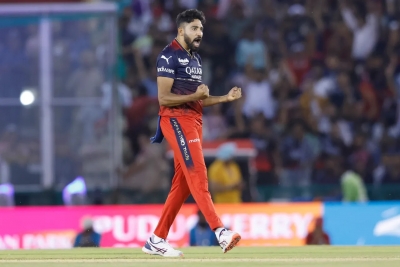  Ipl 2023: Siraj Is Making The Difference For Rcb, Says Irfan Pathan-TeluguStop.com