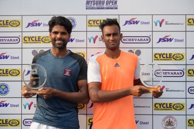  Itf Mysuru Open 2023: Mukund Sasikumar-vishnu Vardhan Pair Bags Doubles Title-TeluguStop.com