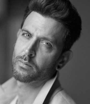  'i've Been Terrible At Partner Work,' Says Hrithik Roshan About Dancing-TeluguStop.com