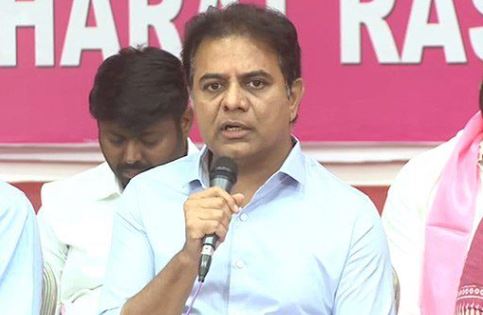  Center Came Down To Kcr's Blow... Ktr's Comments-TeluguStop.com