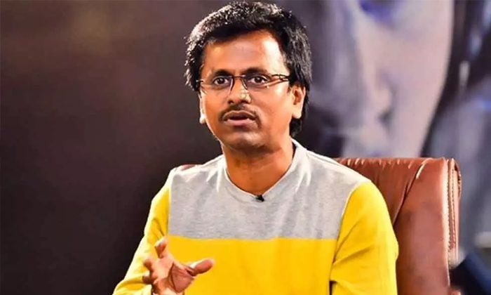  Mahesh Babu Fans Angry About Director Speech ,  Mahesh Babu ,muragadas,mahesh Ba-TeluguStop.com