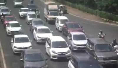  Man Drags Navi Mumbai Traffic Cop 19-kms On Car Bonnet, Nabbed-TeluguStop.com